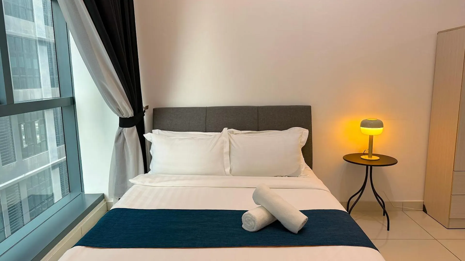 קואלה לומפור 3 Towers Jalan Ampang By Serenity Vacation Homes דירה קואלה לומפור
