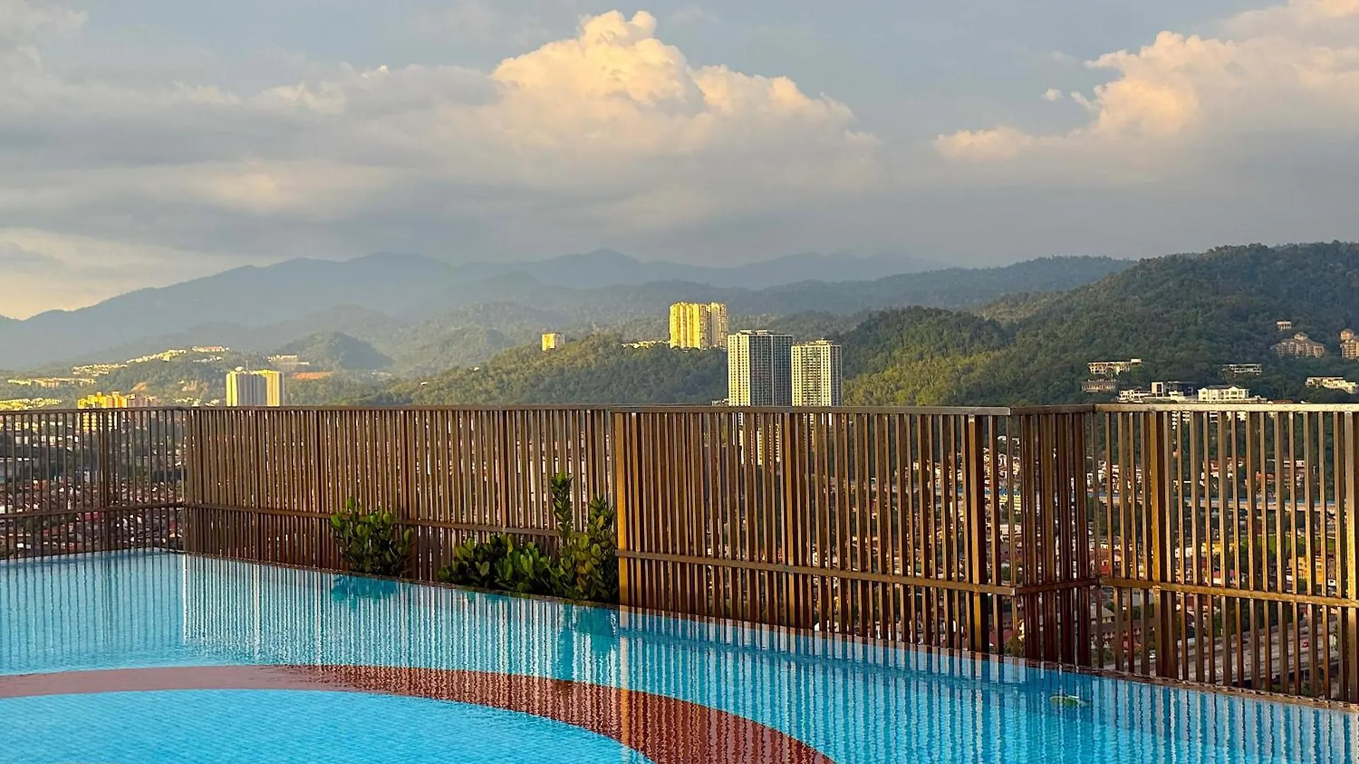 3 Towers Jalan Ampang By Serenity Vacation Homes Kuala Lumpur Lägenhet